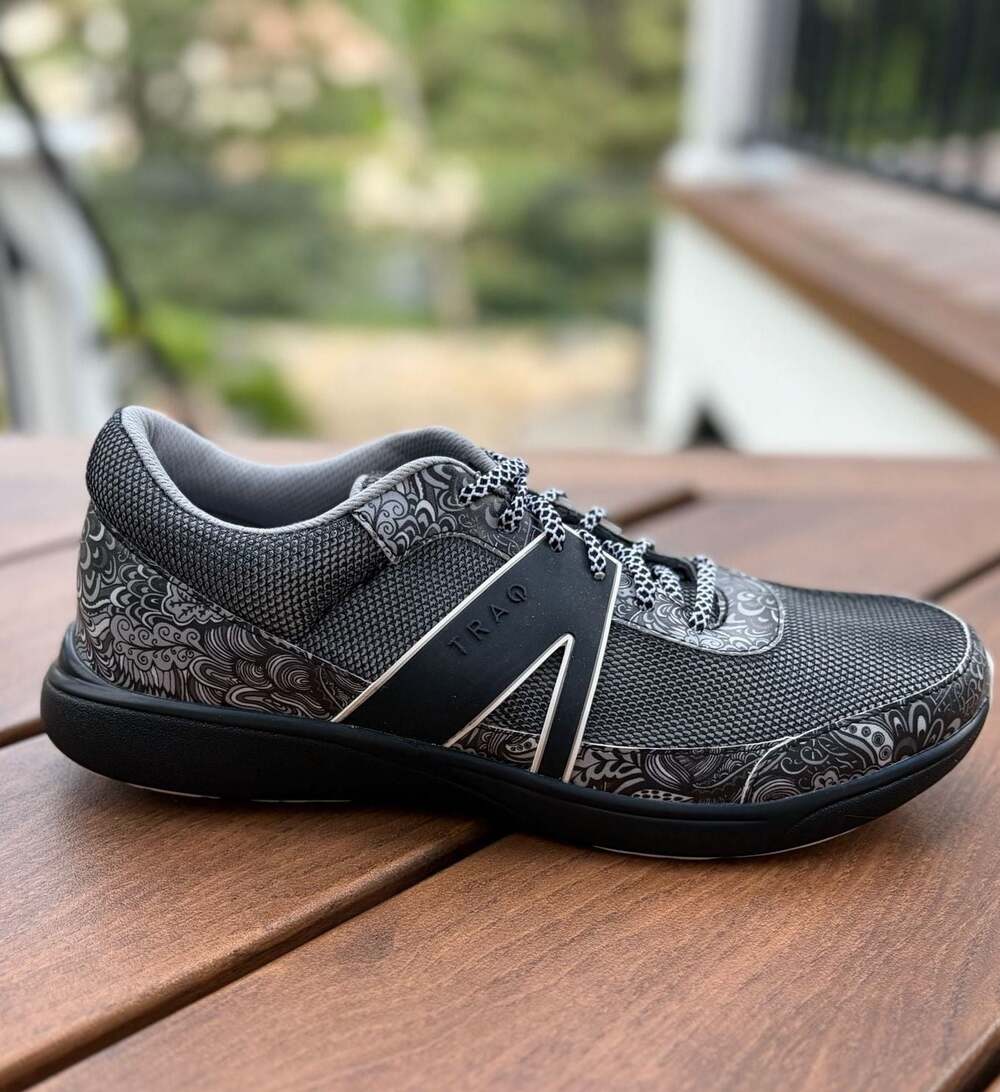 NWT Alegria TRAQ Qarma Wild Child Smart Walking Shoes Size 41 or US 10.5-11